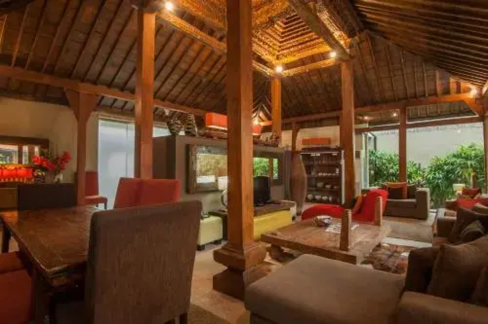 Echo Beach Residence