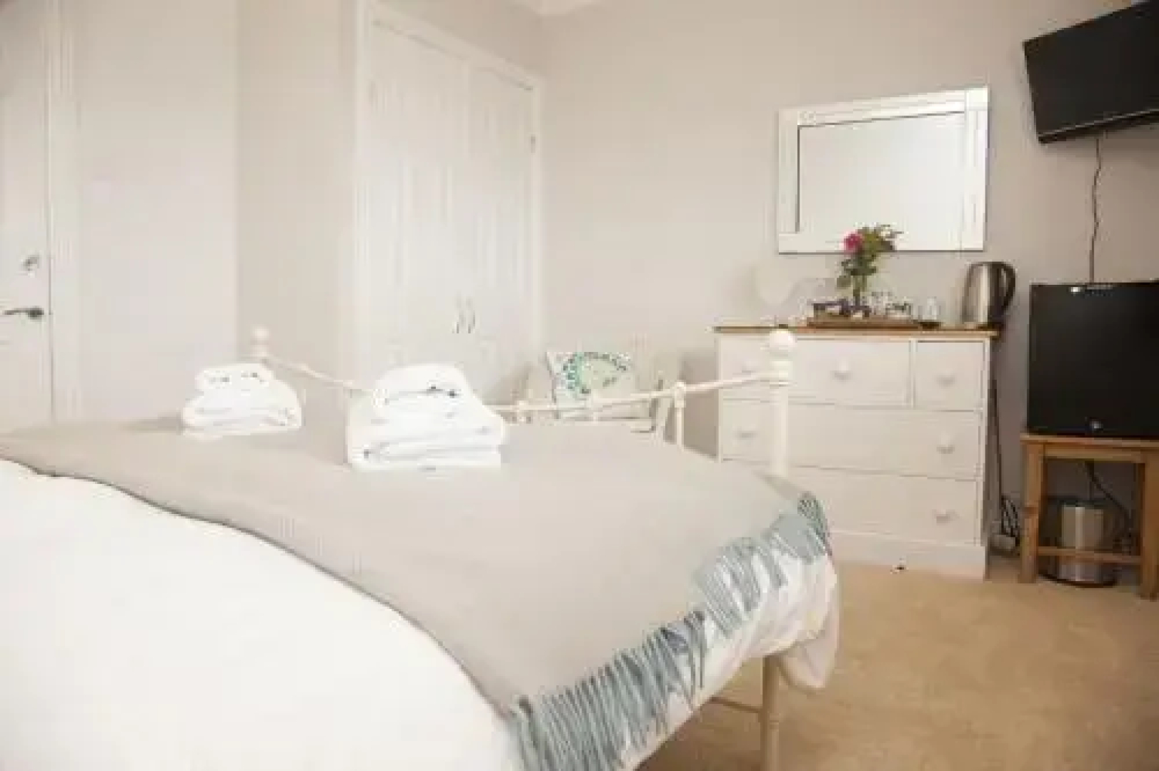 Revose Bed  Breakfast