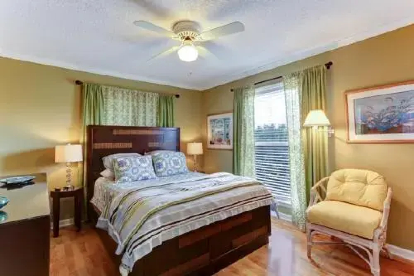 1423 N. Fletcher by RedAwning