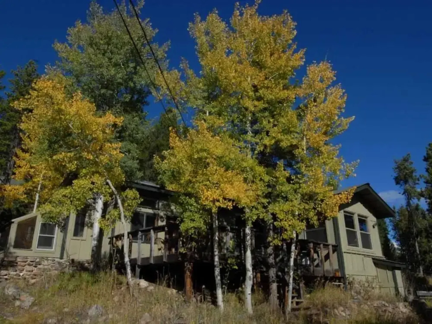 Sunrise Lodge