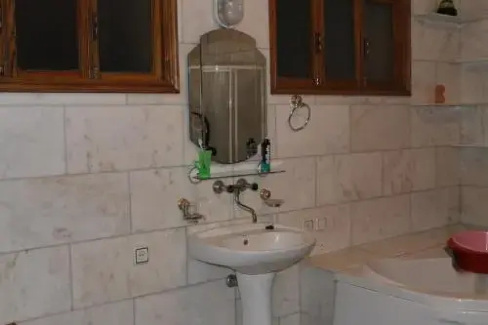 Pirveli Guest House