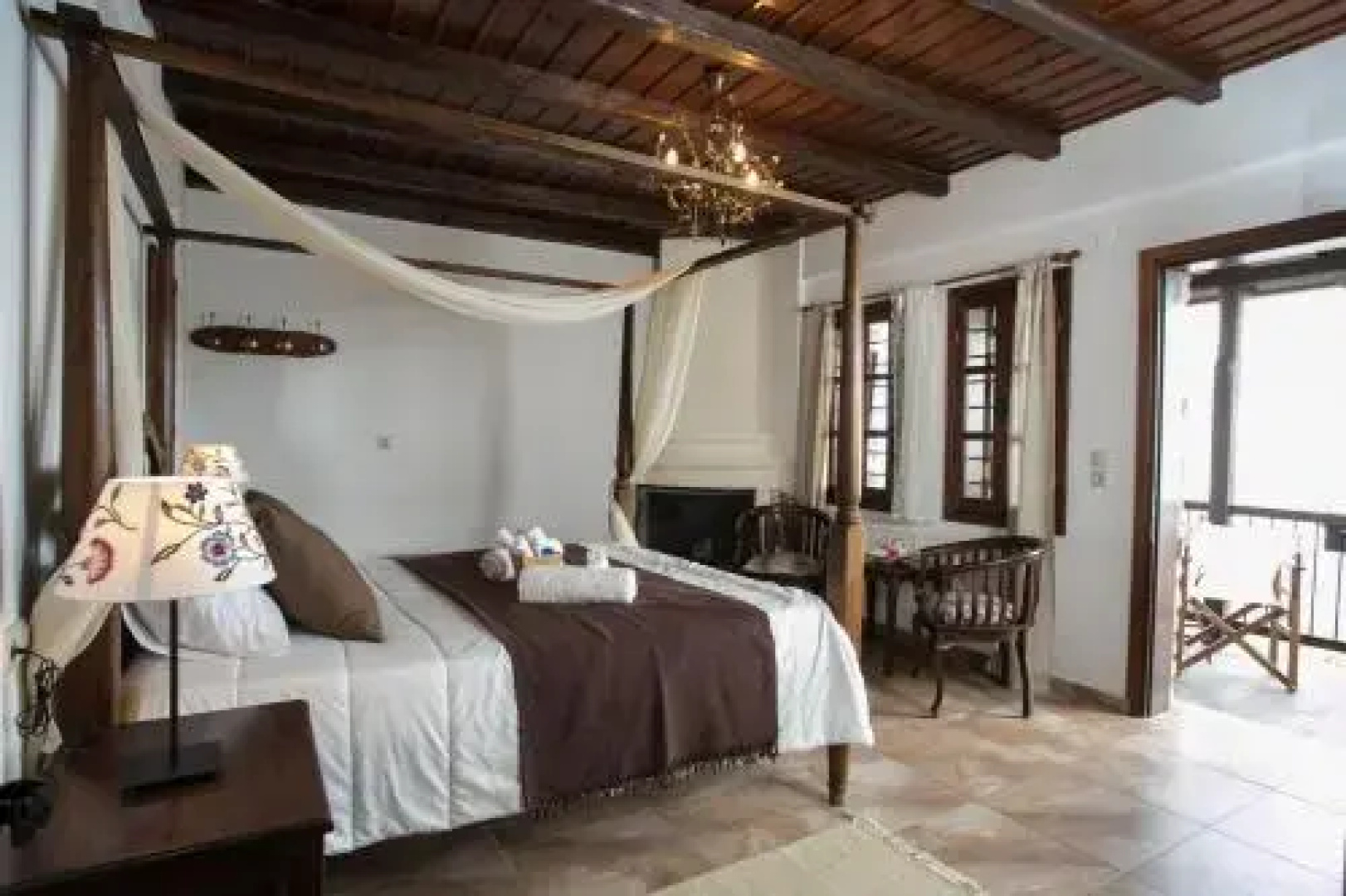 Enastron Guesthouse