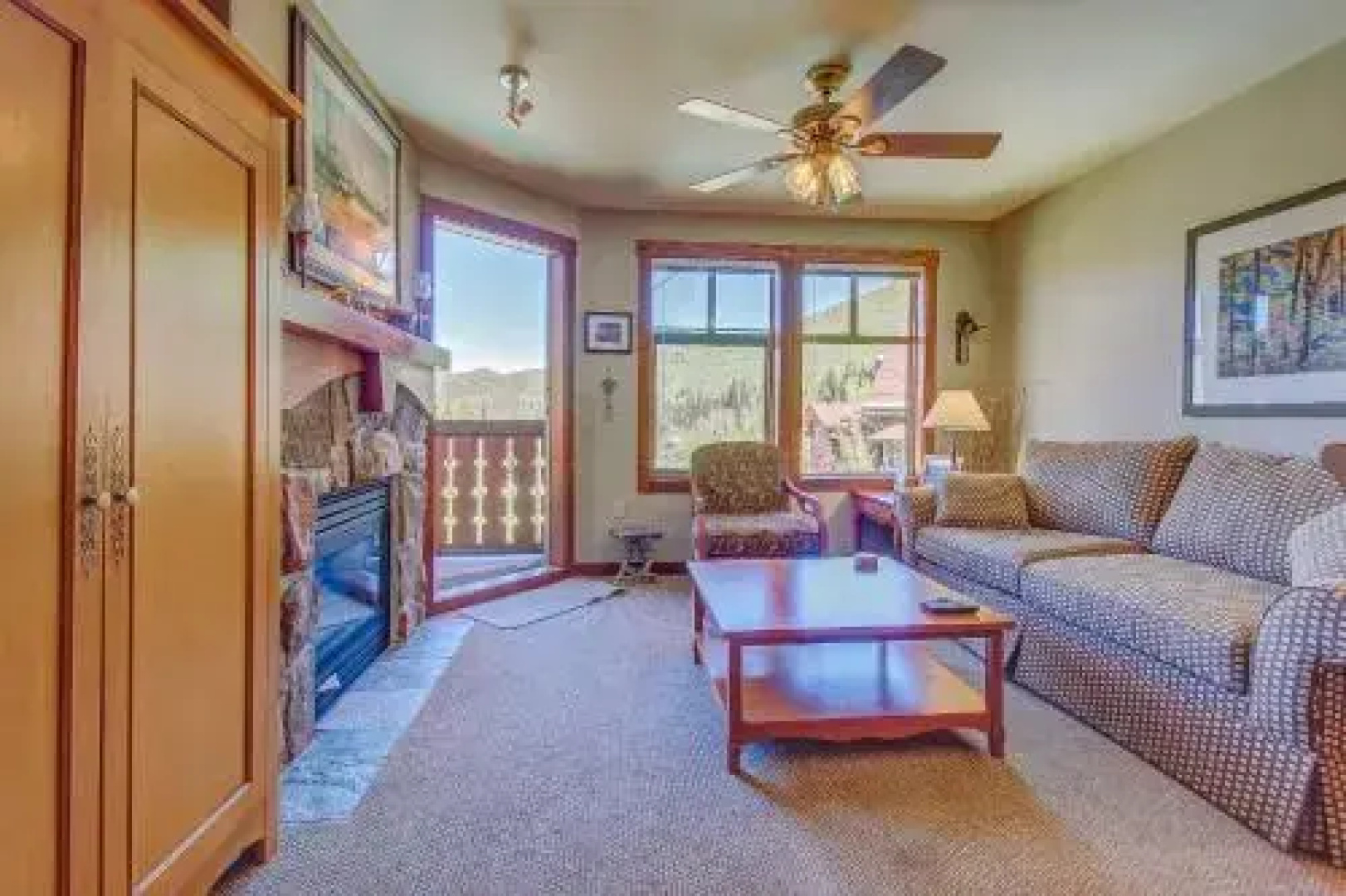 Eagle Springs East 402: Buffaloberry Suite