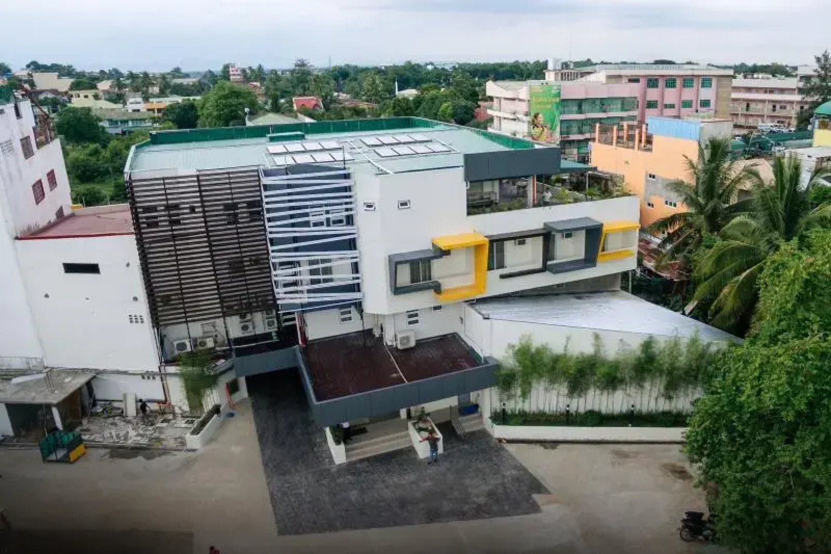 3K Hotel and Restaurant