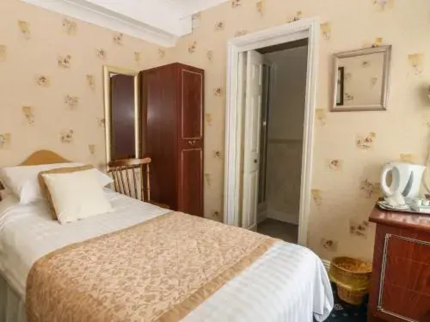 Fairway Country Hotel