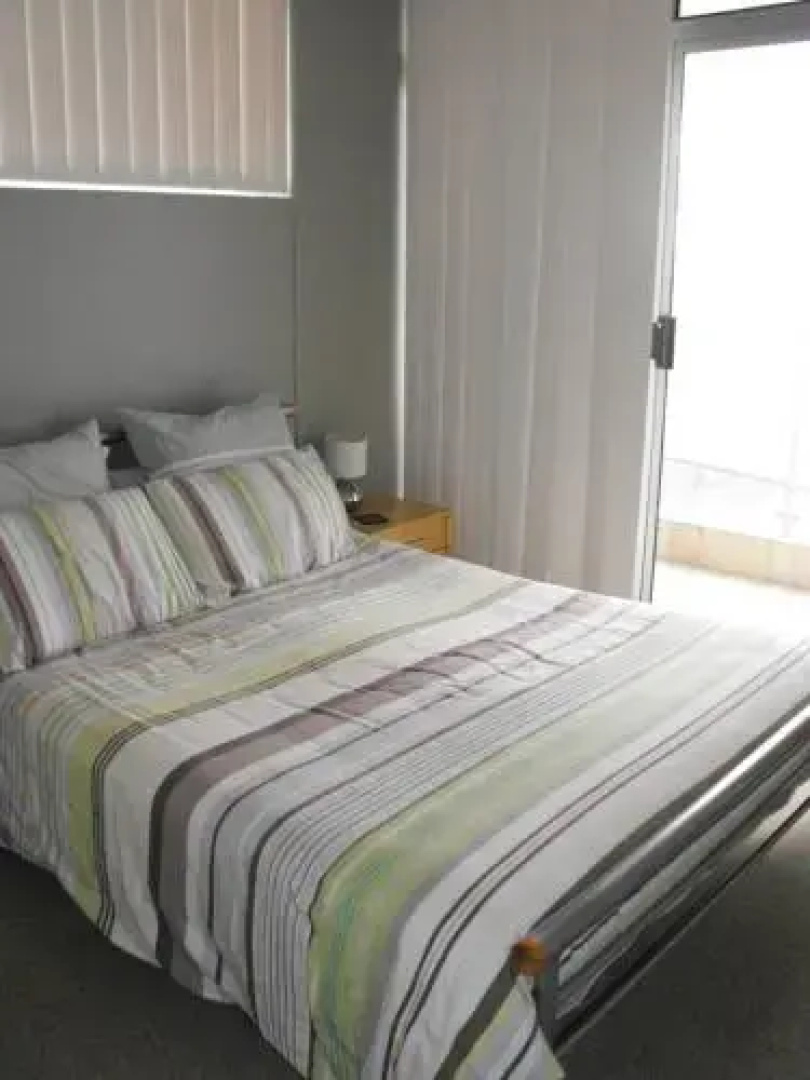 Oceanic, Unit 14, 8-12 North Street