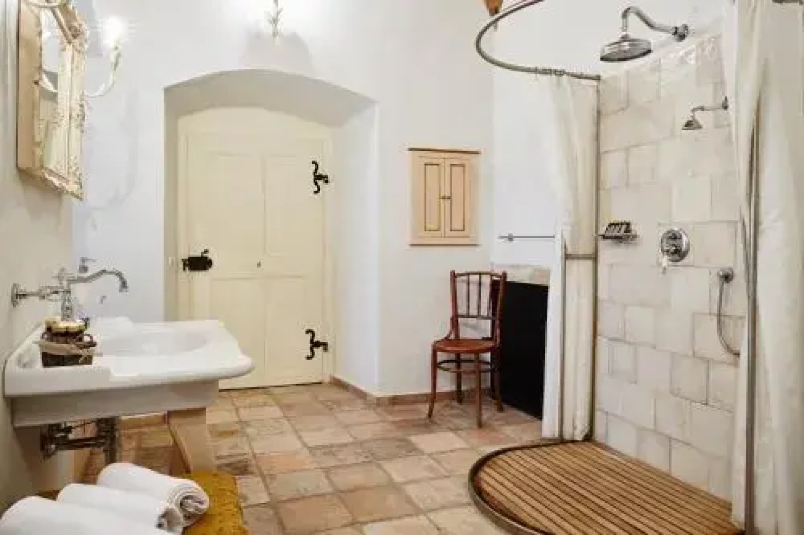 Barta Pince Rákóczi Lakosztályok