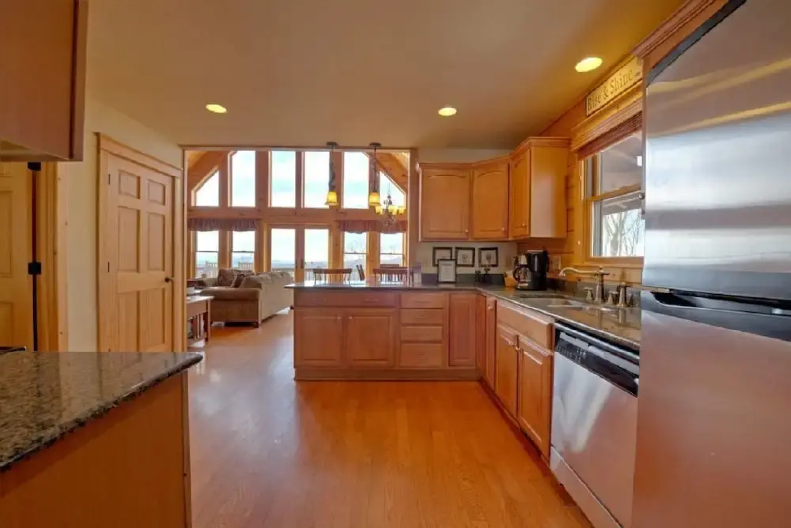 All Decked Out - 4 Br Cabin
