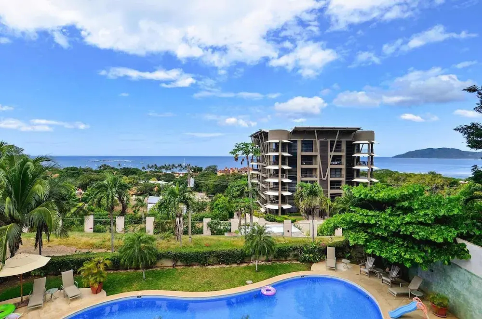 2BR Condo up in the hills of Tamarindo by RedAwning