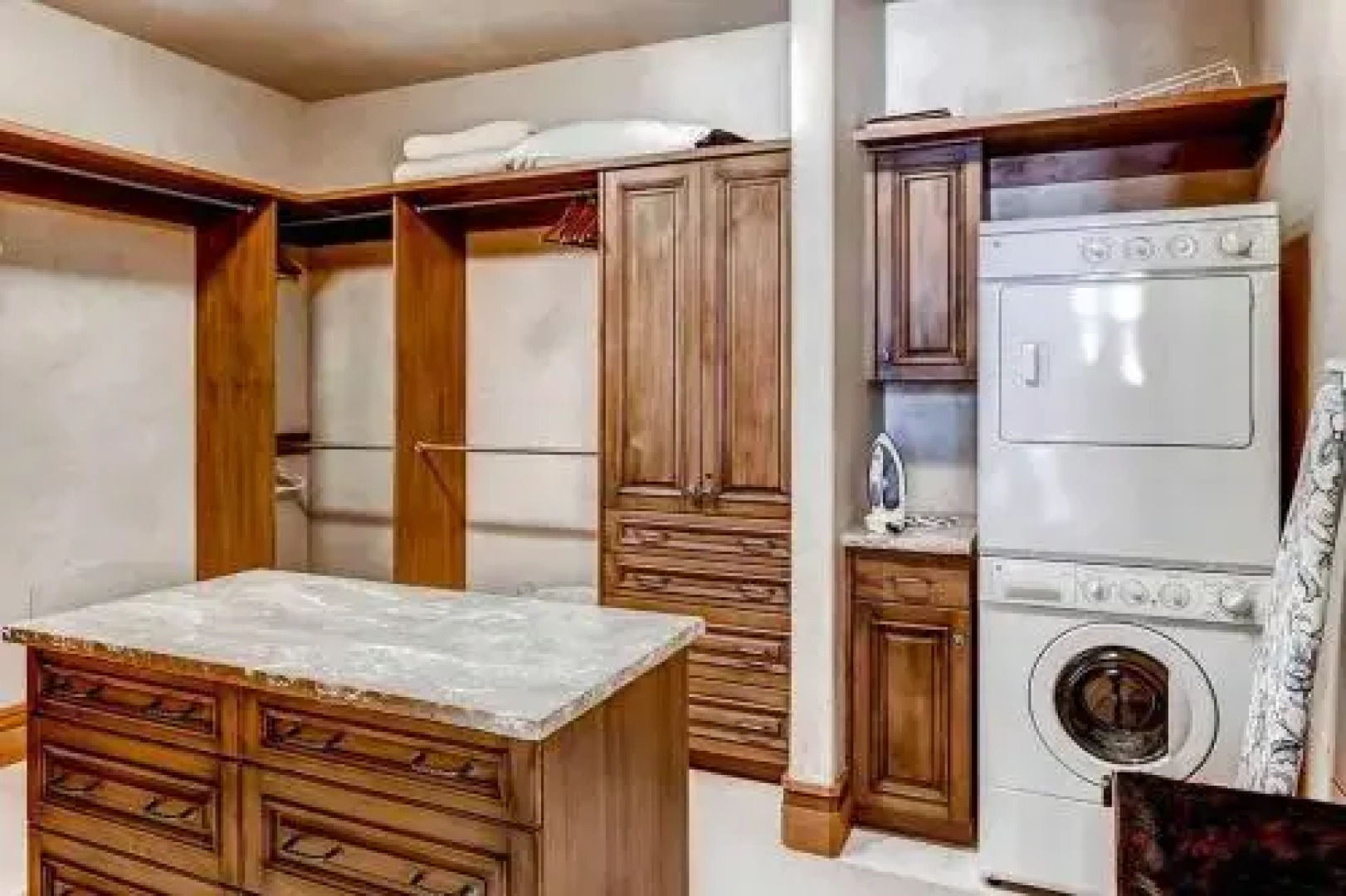 Beaver Creek Villagewalk 102