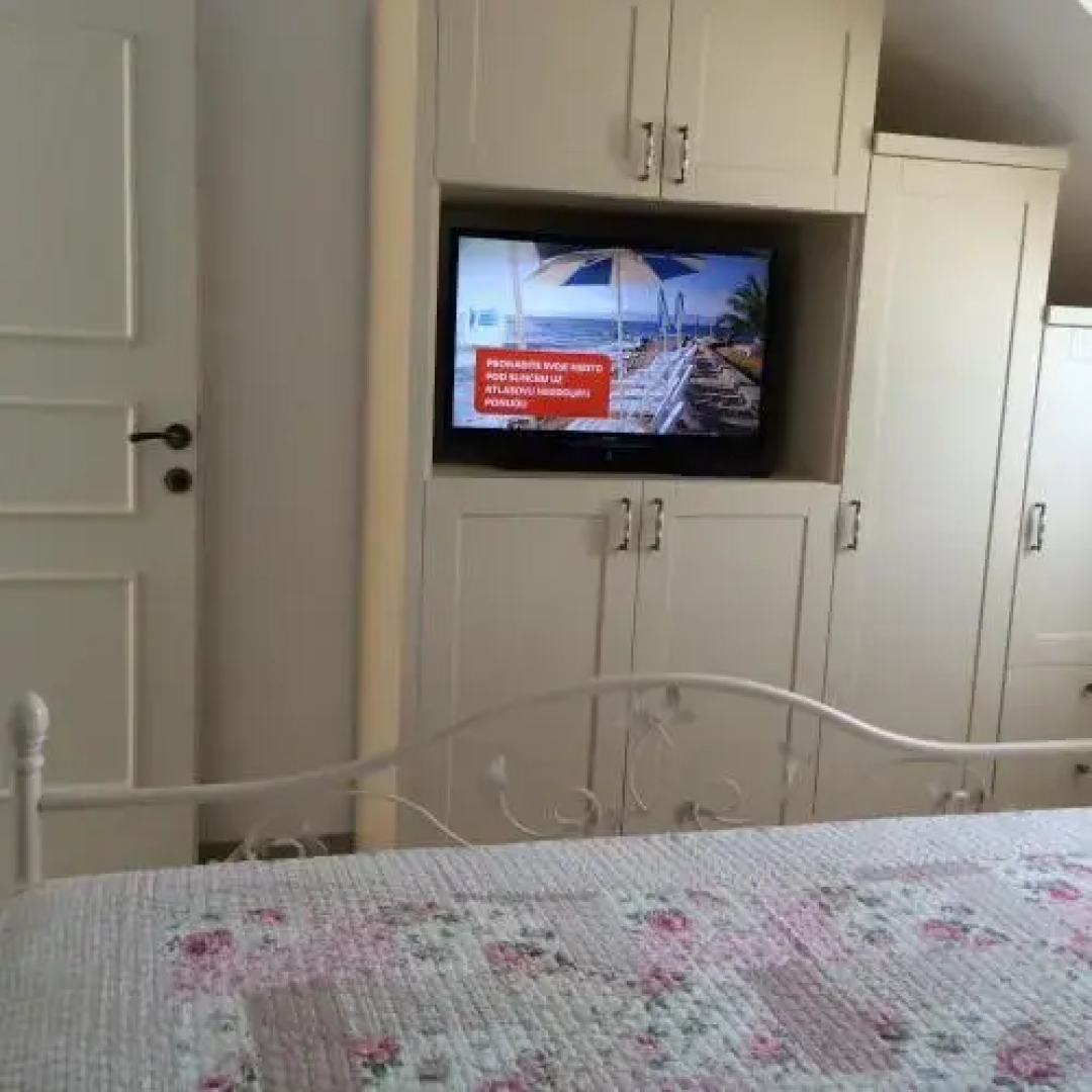 House Ana