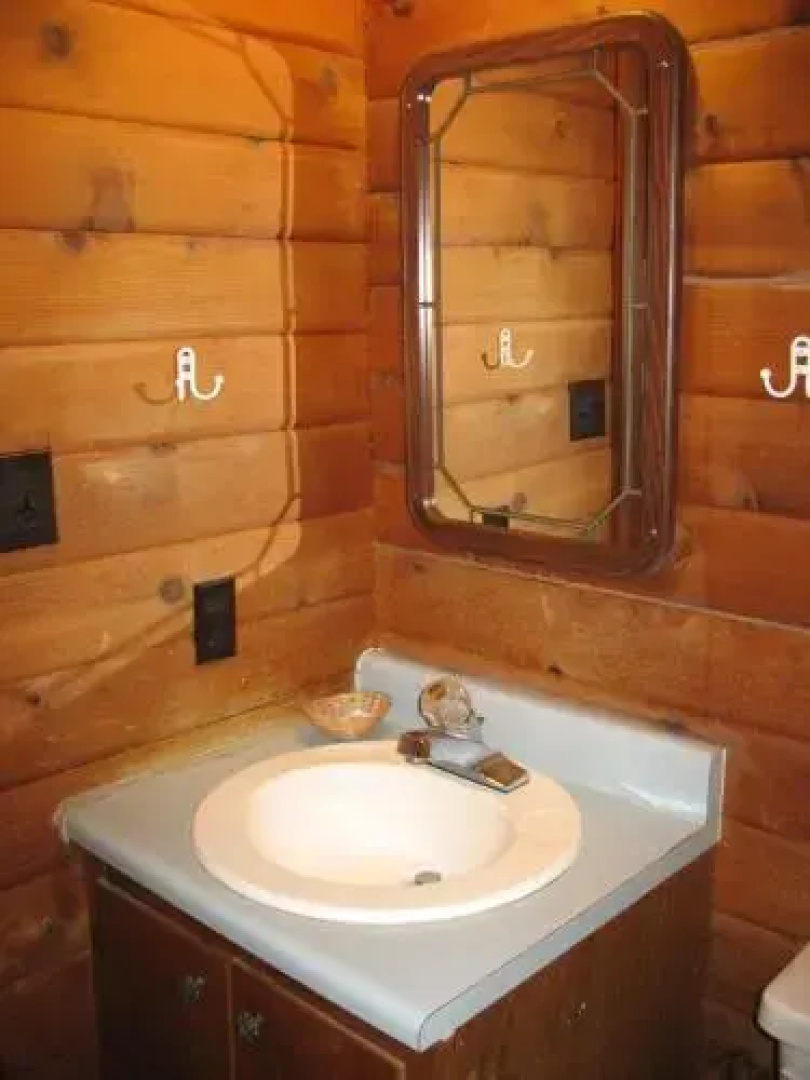 Forest Lake Camping Resort Cabin 18