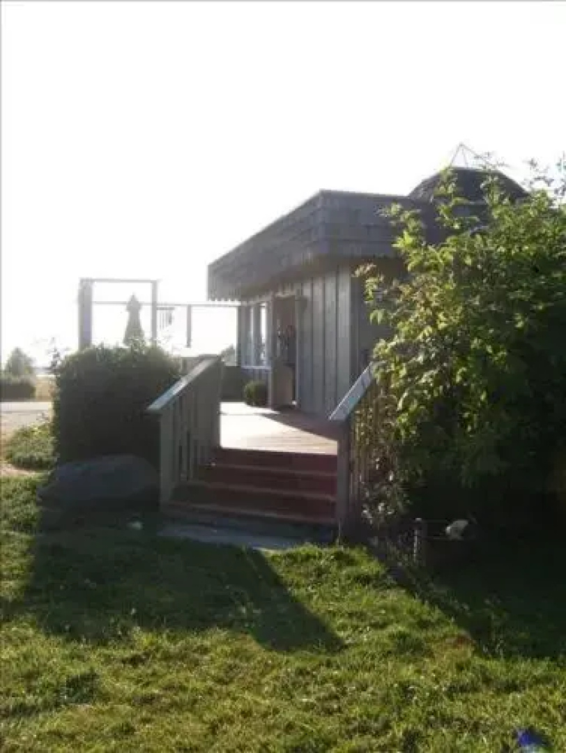 Sea Views and Sunsets in Oak Harbor by RedAwning