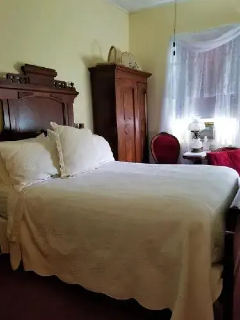Twin Gables Bed & Breakfast
