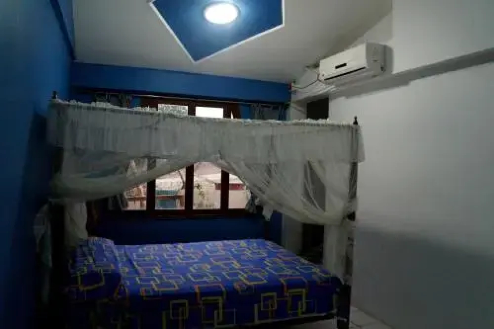 hostal monte libano