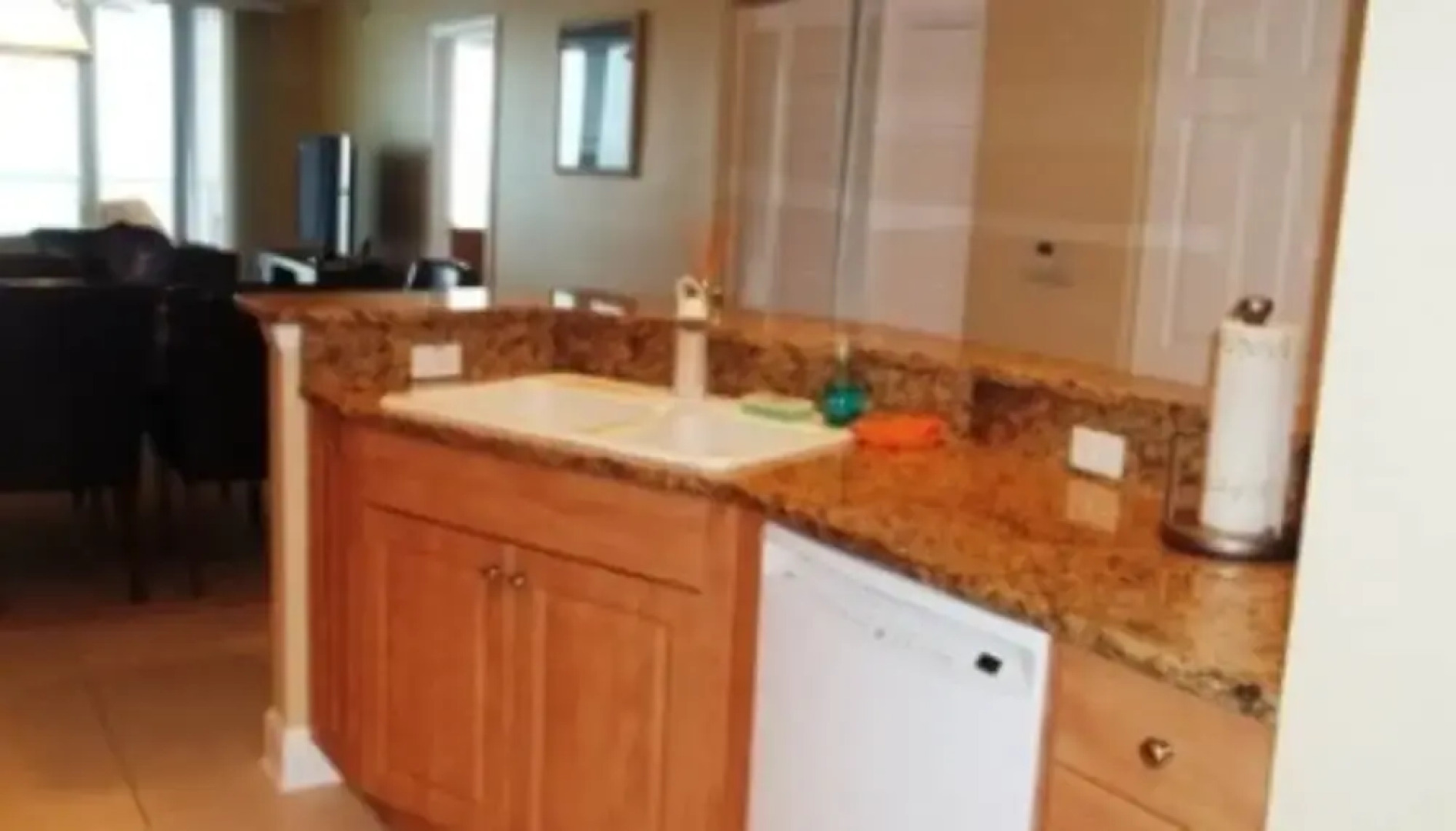 Gorgeous Ocean Views - 2 BR 2 BA - Di Mucci Twin Towers 907