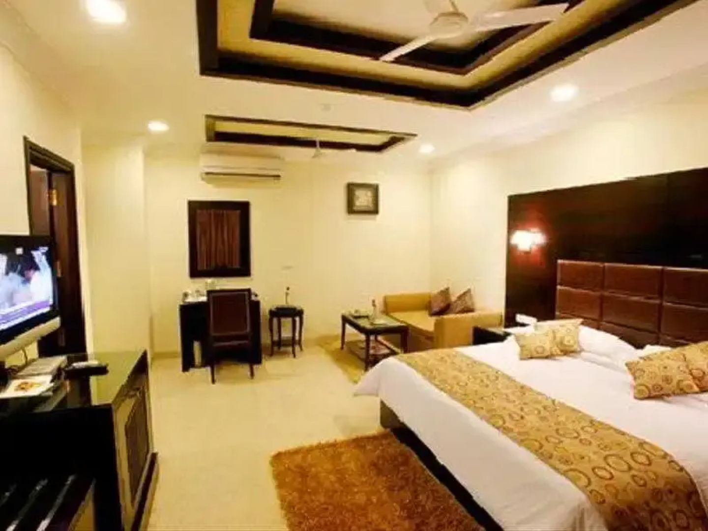 Hotel Green Valley