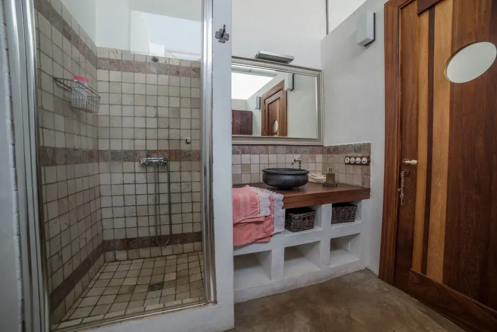 Lightbooking - Volcano & picon