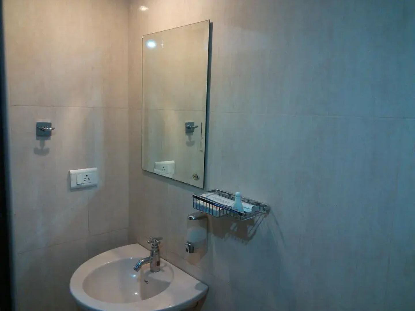 Hotel Veenu International