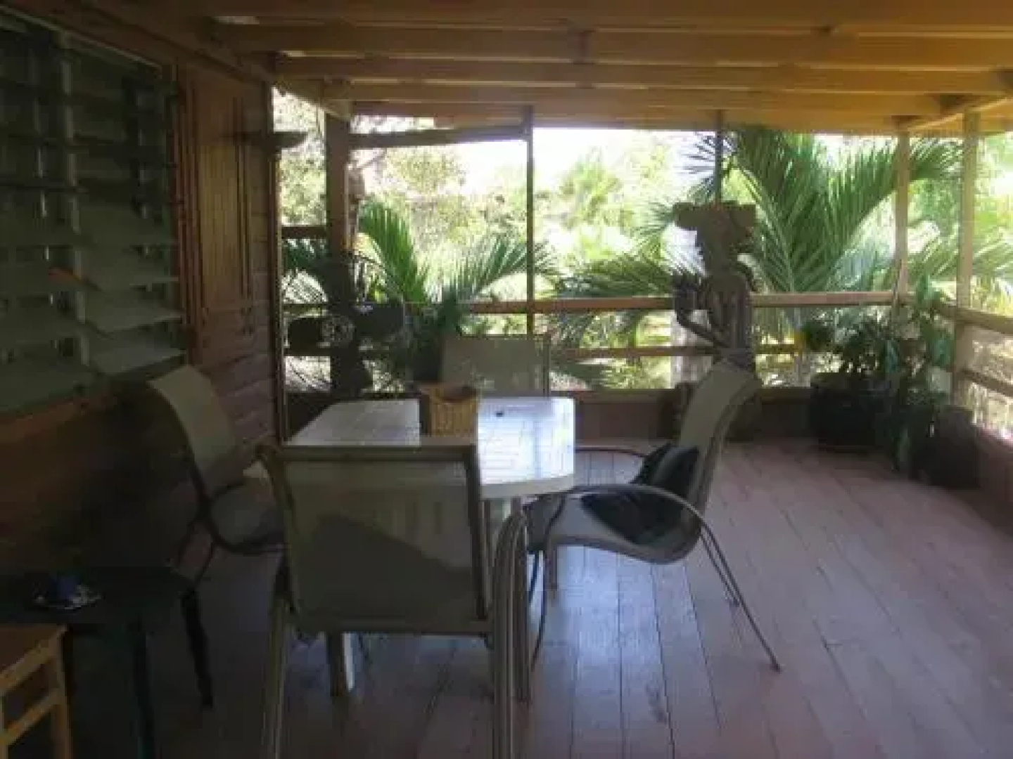 High Tide Guest House Cabanas