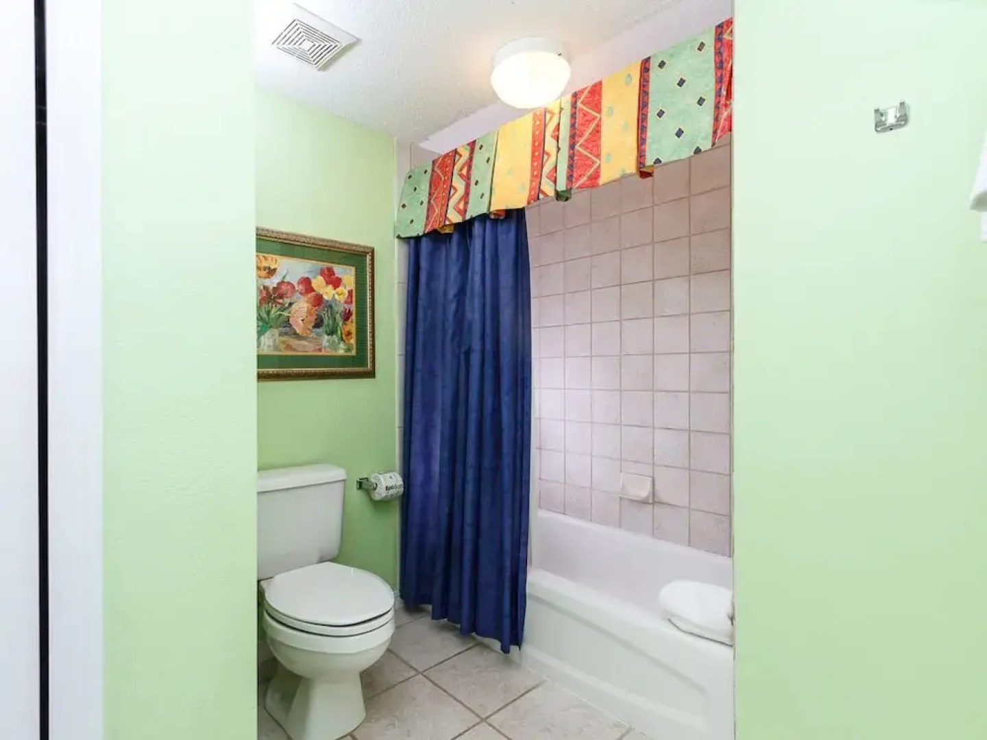 Island Princess 202: Impressive Beachfront Condo, WIFI, BEACH SVC, KEYLESS