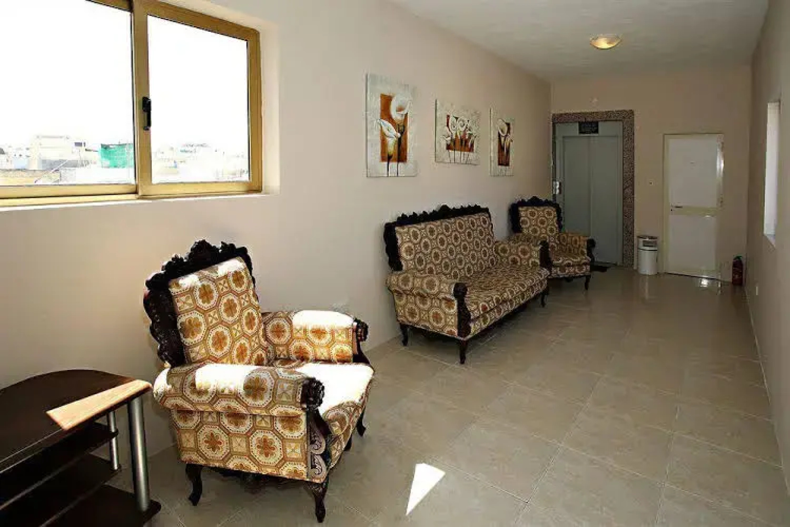 Renos Guest House