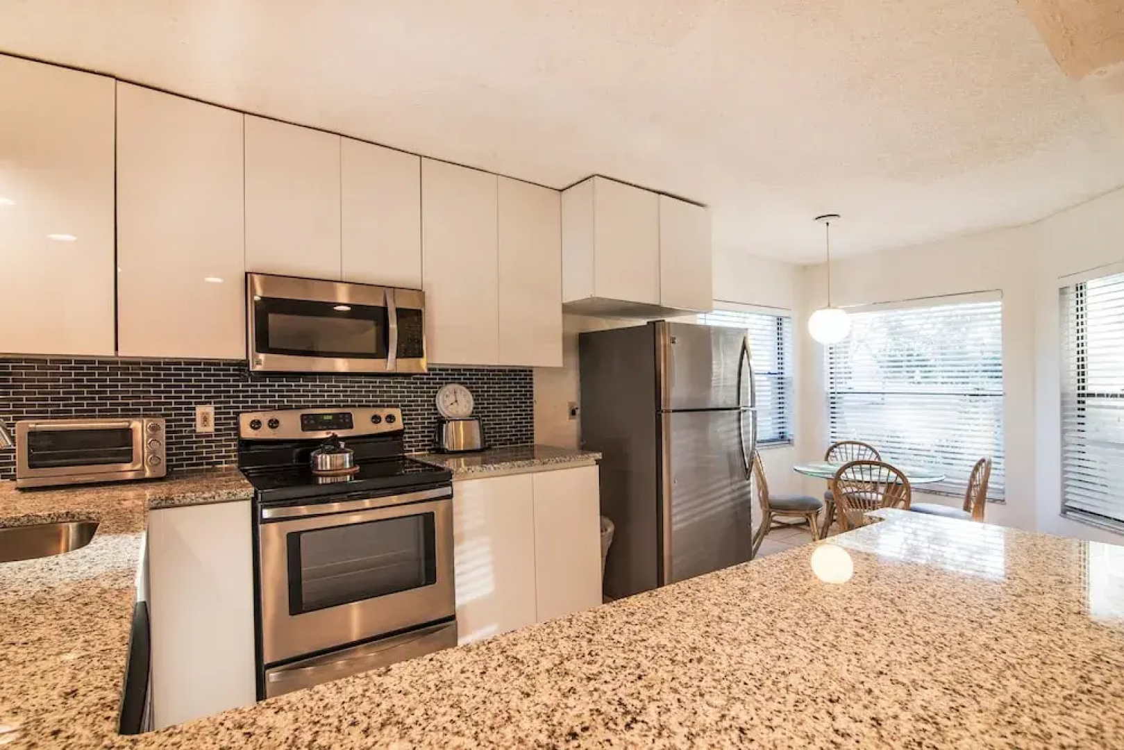 4515 Shorewalk Updated First Floor Condo