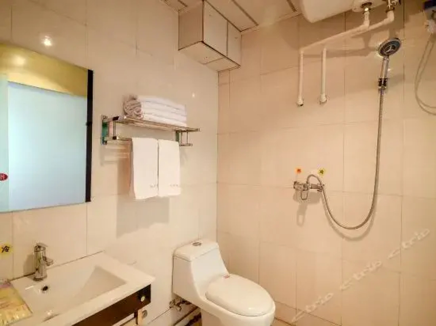 Huangzhong Kumbum Monastery Hengde Business Hotel