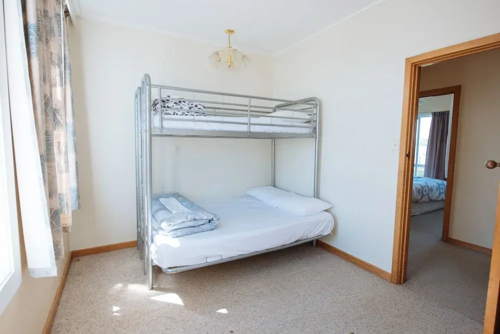 Pounawea Waterfront House