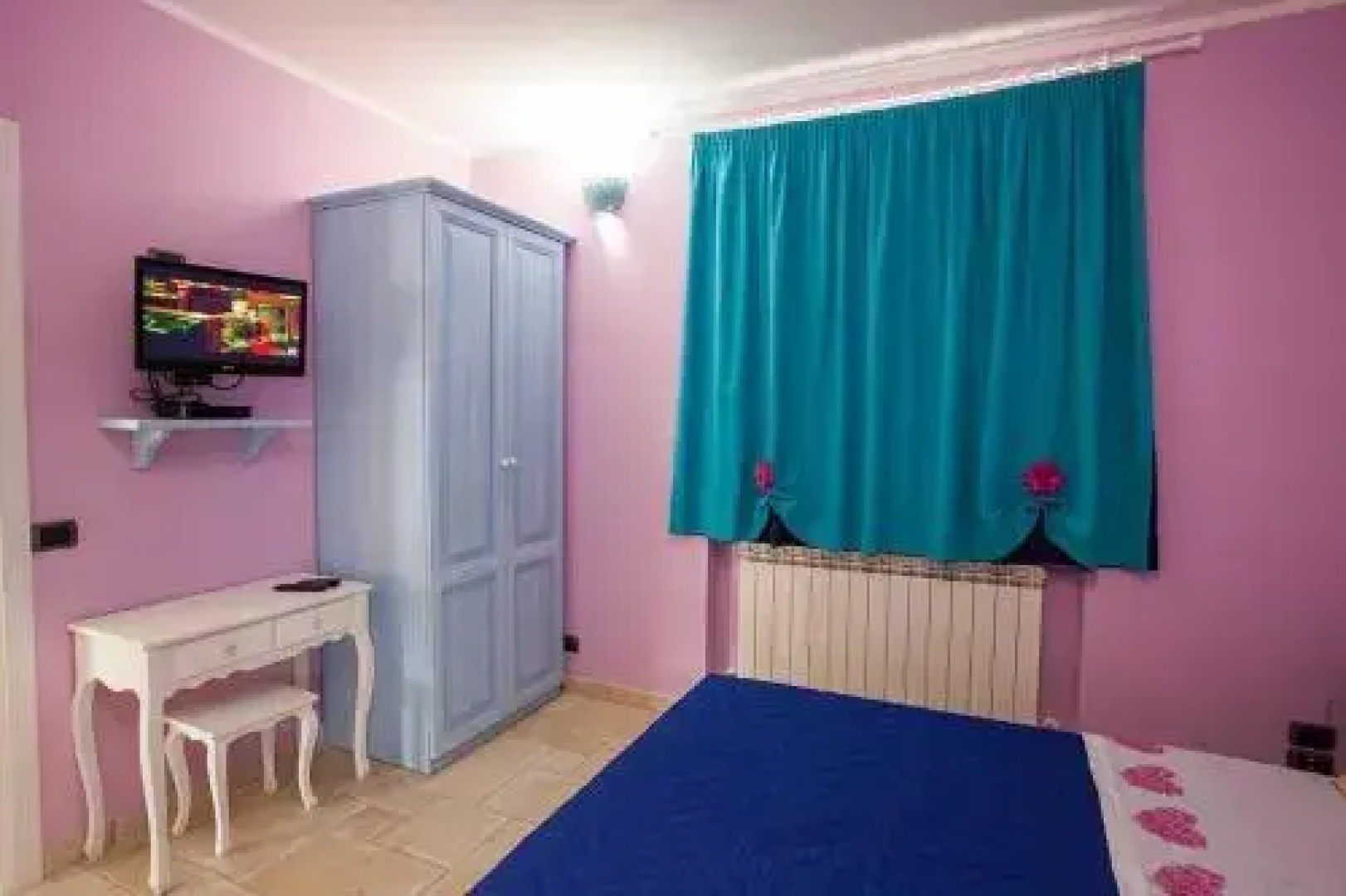 B&B Land & Sea