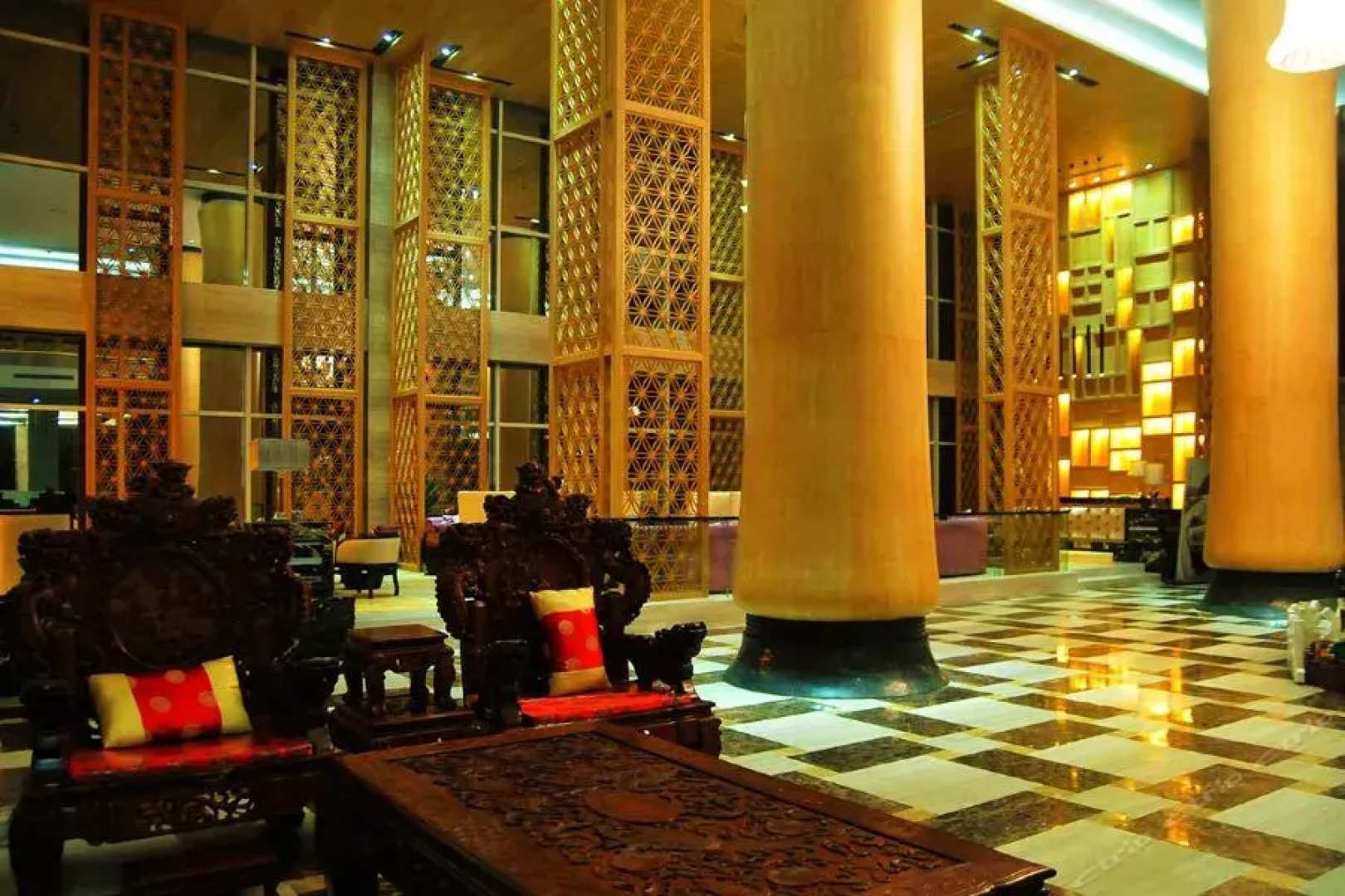 Scenic Holiday Hotel