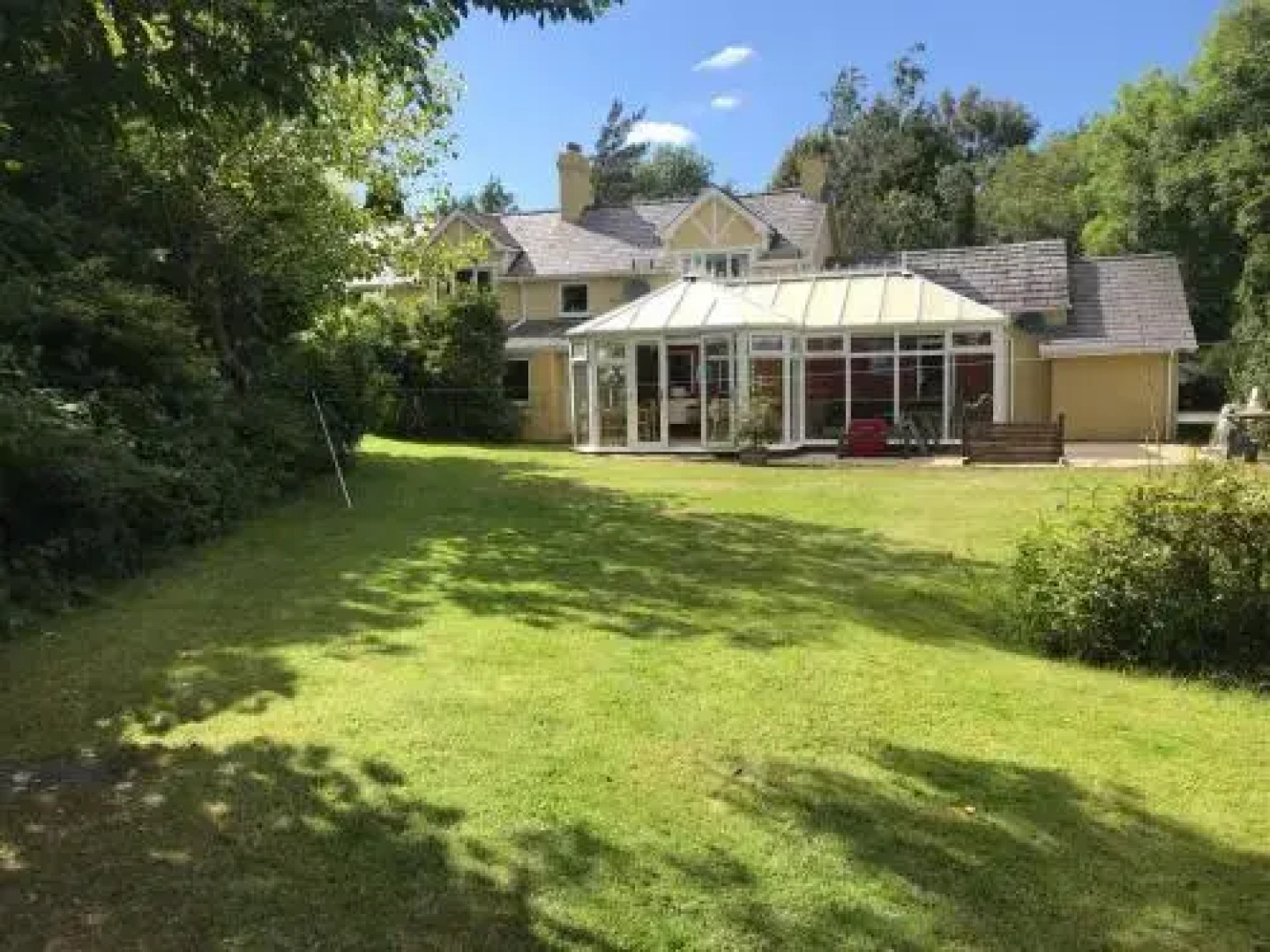 RHOS UCHAF. Country House. B+B