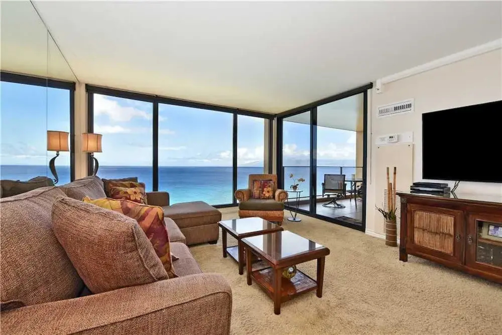 Mahana Resort #1217 1 Bedroom Condo by RedAwning