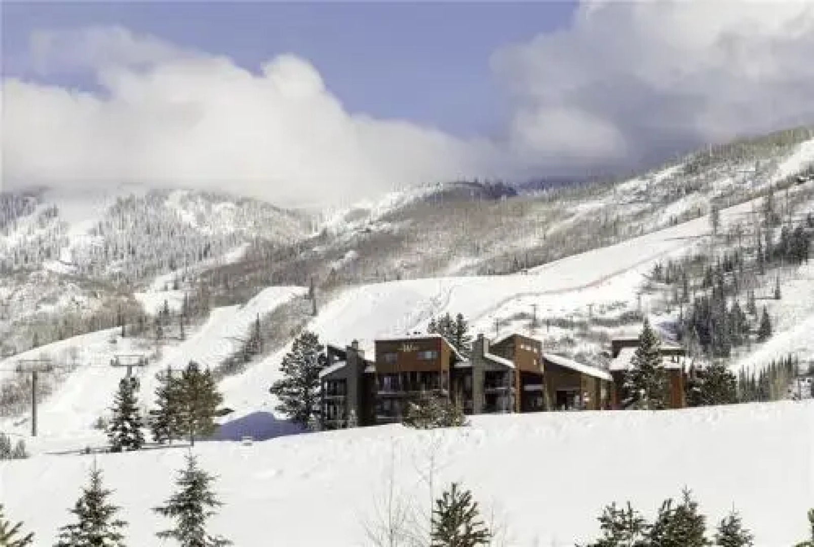 West Condominiums - W3234