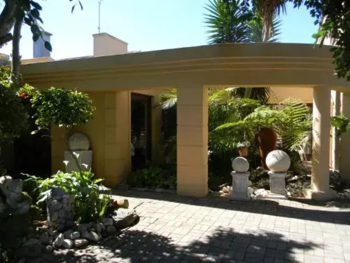 Kalizas Place