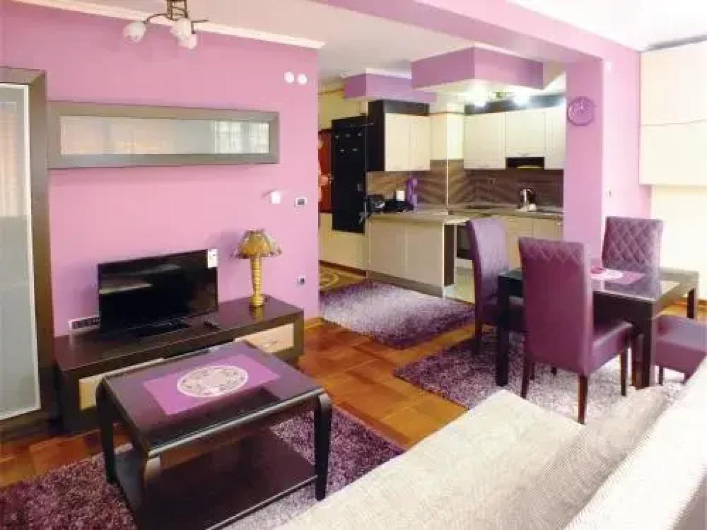 Novi lux apartmani Maestro