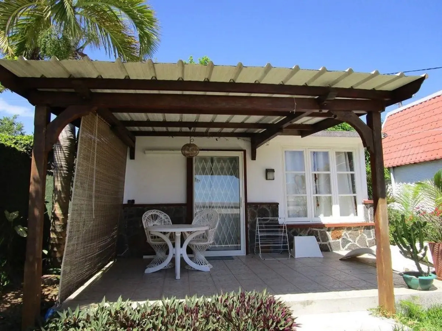 Kuxville Beach Cottages and Kiteschool