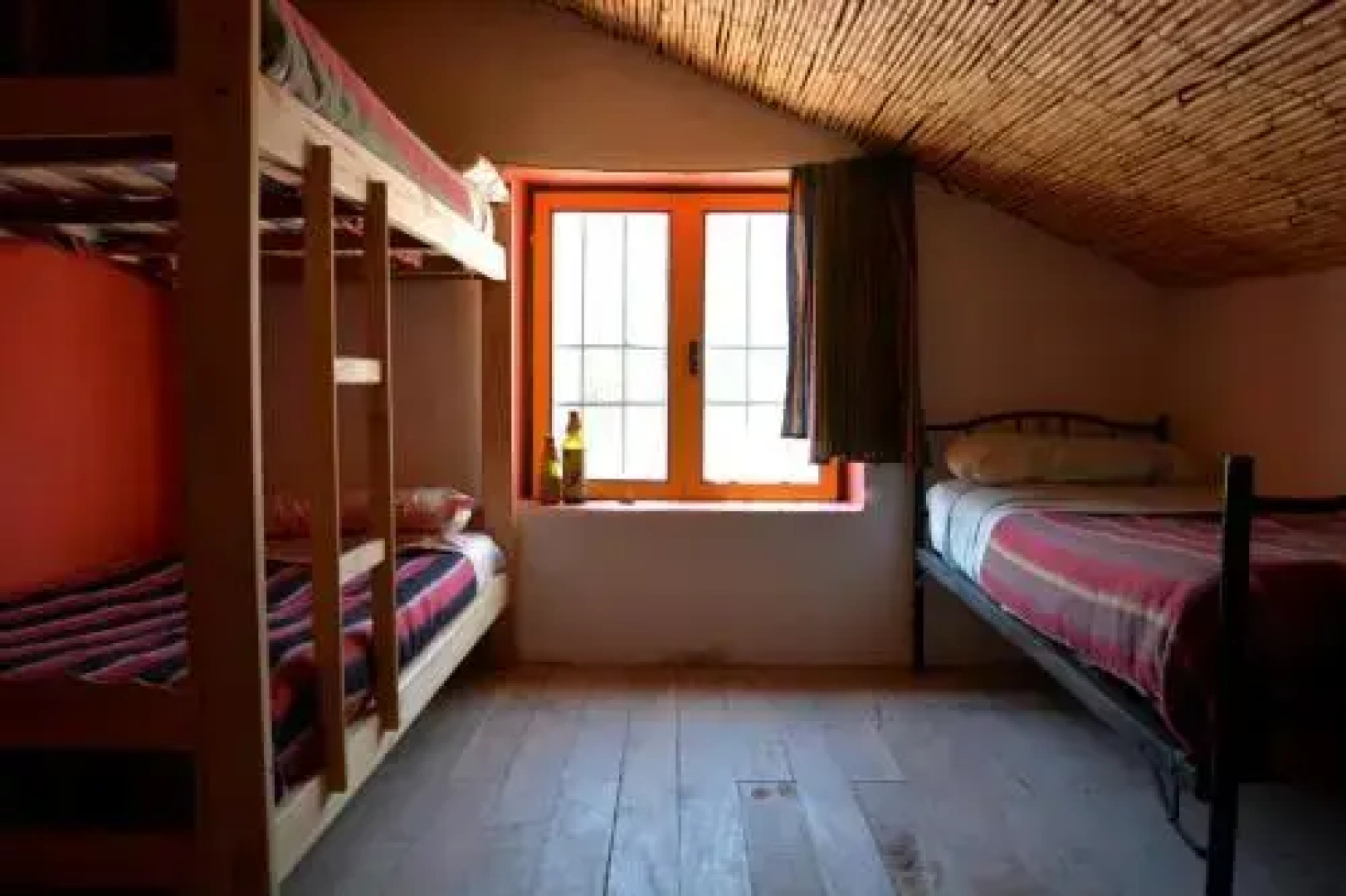 El Farolito Hostel