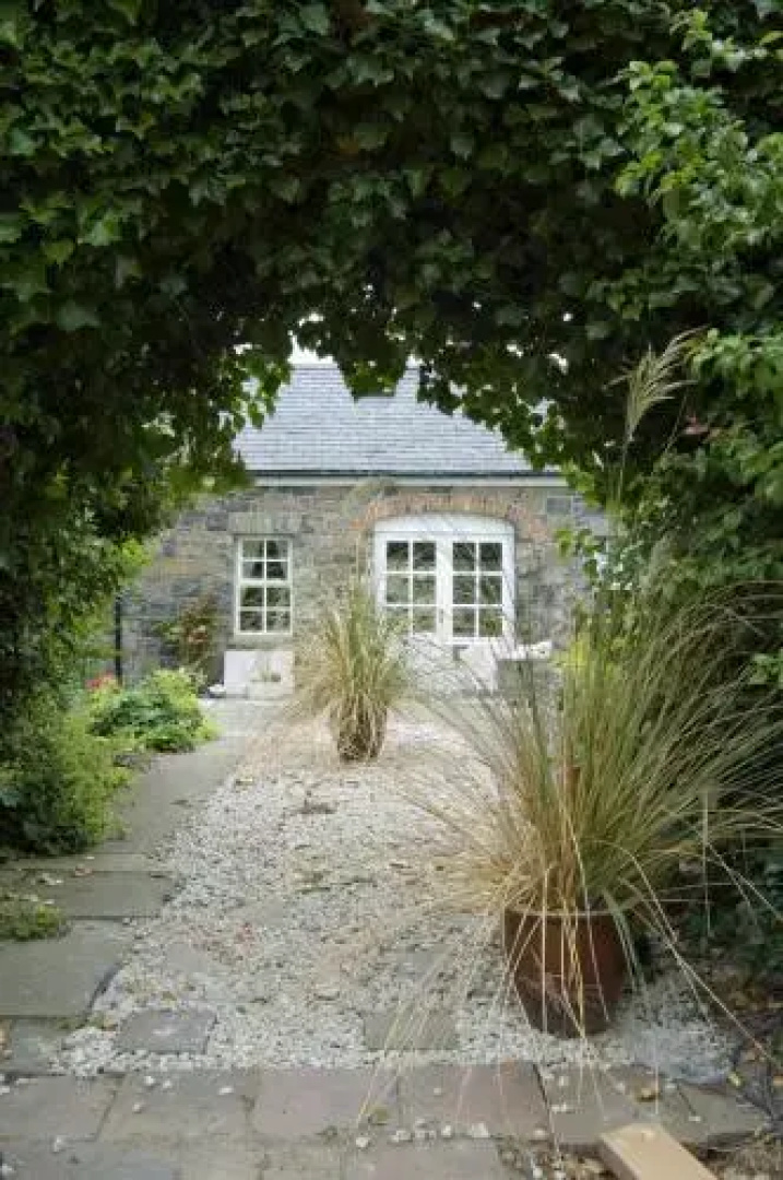 Shola Coach House