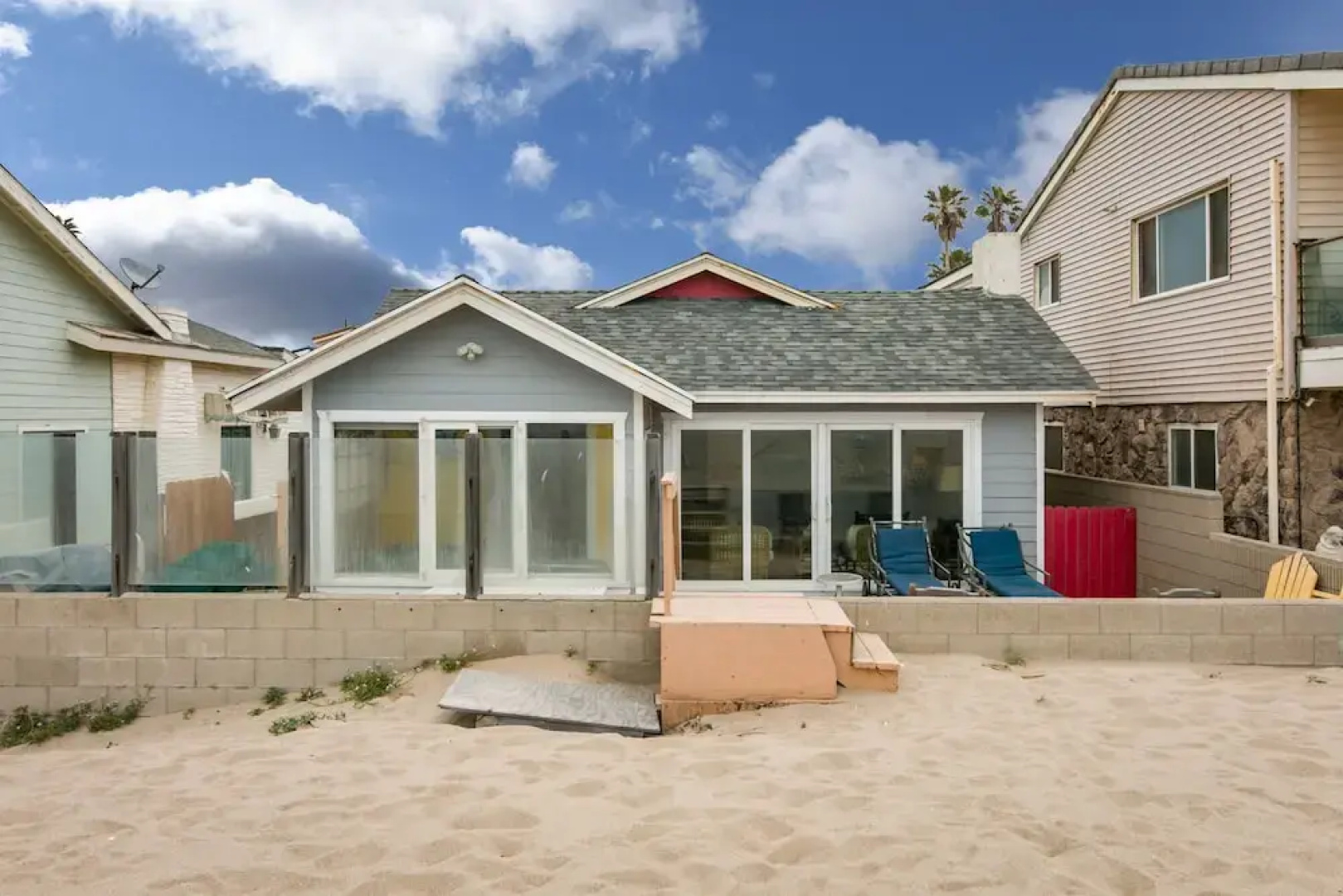 2025 Ocean Drive House - 3 Br home by RedAwning