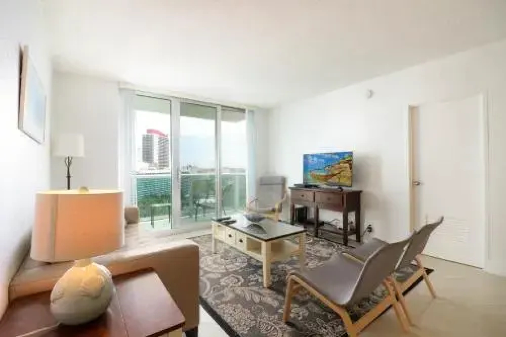 Beautiful Apartment On The Beach!