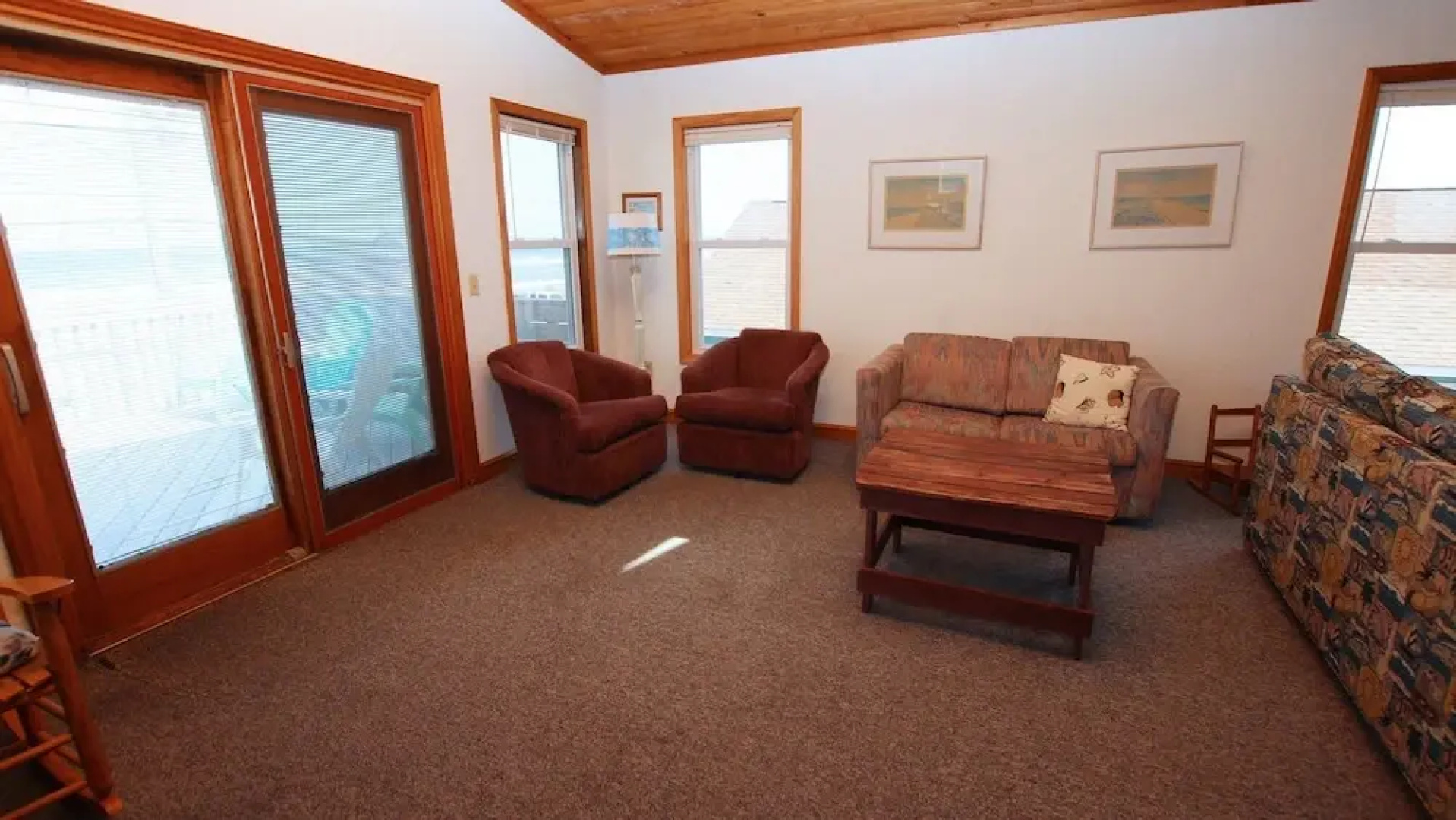 Sweet Virginia Breeze - 5 Br home by RedAwning