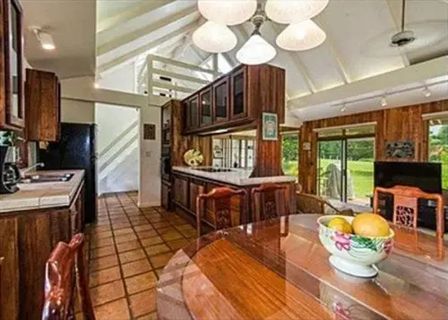 Hale Kamalani by RedAwning
