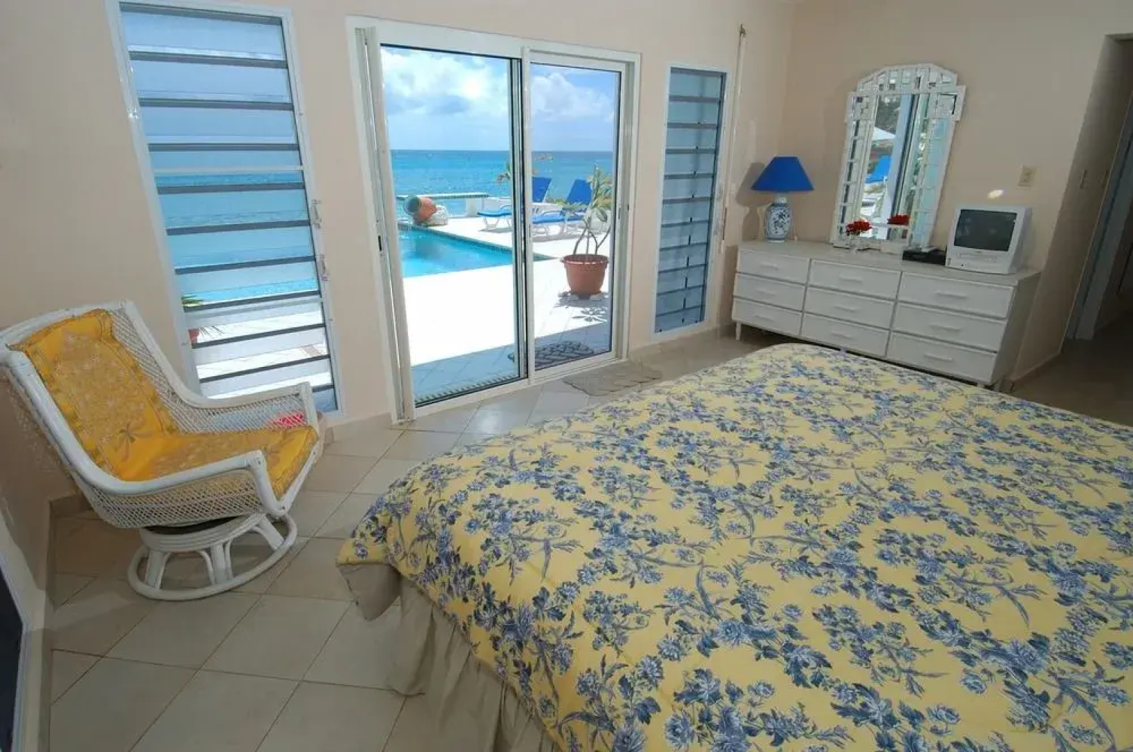 Caribbean Blue Villa
