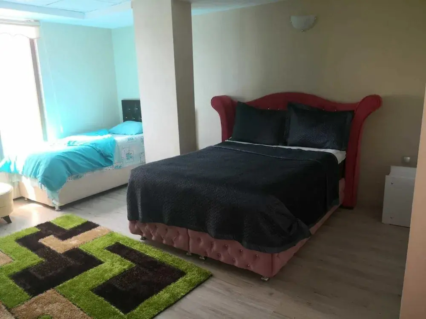 Yukselen Otel