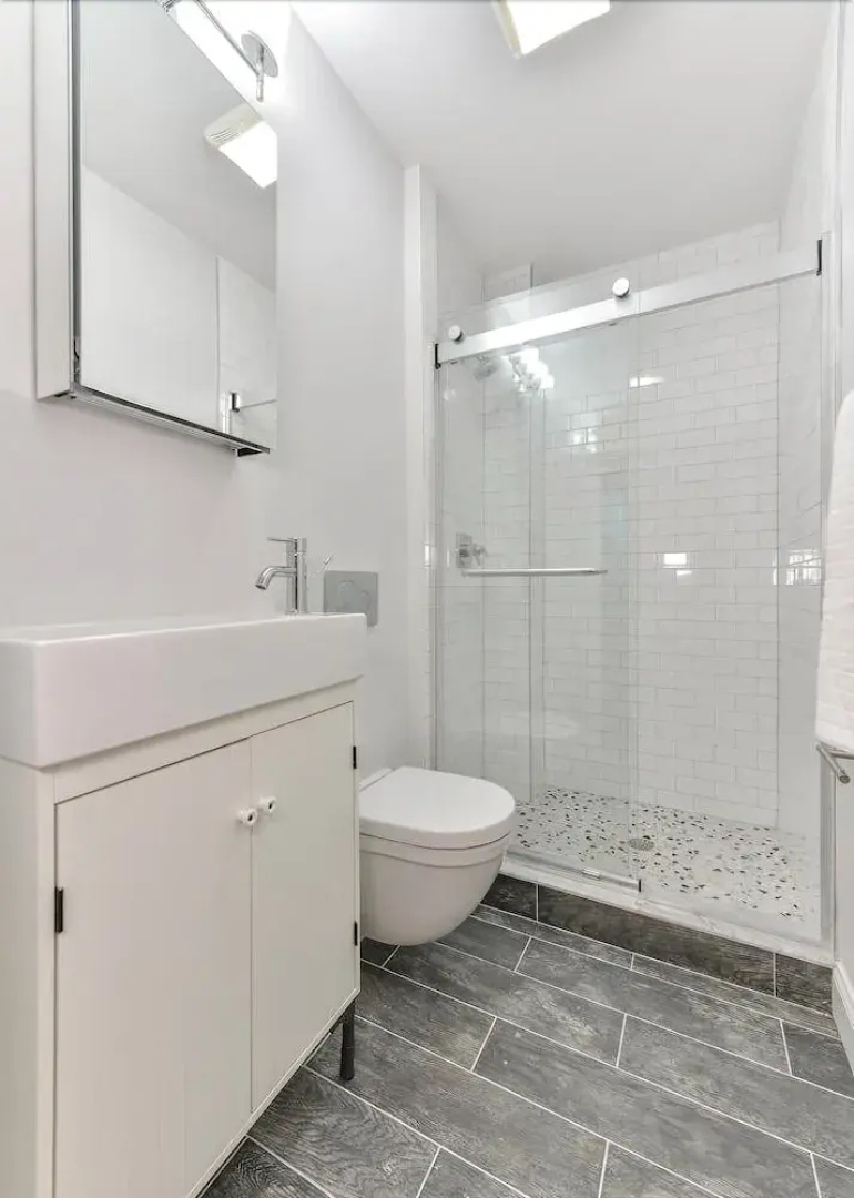 Modern 4br/2ba Condo in North End by Domio