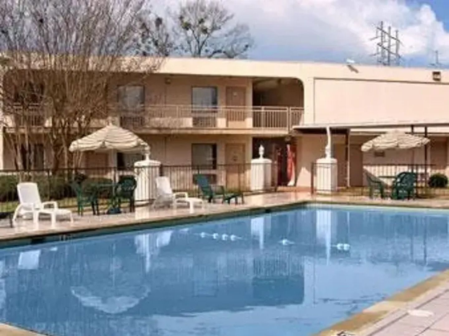 Lanett Inn