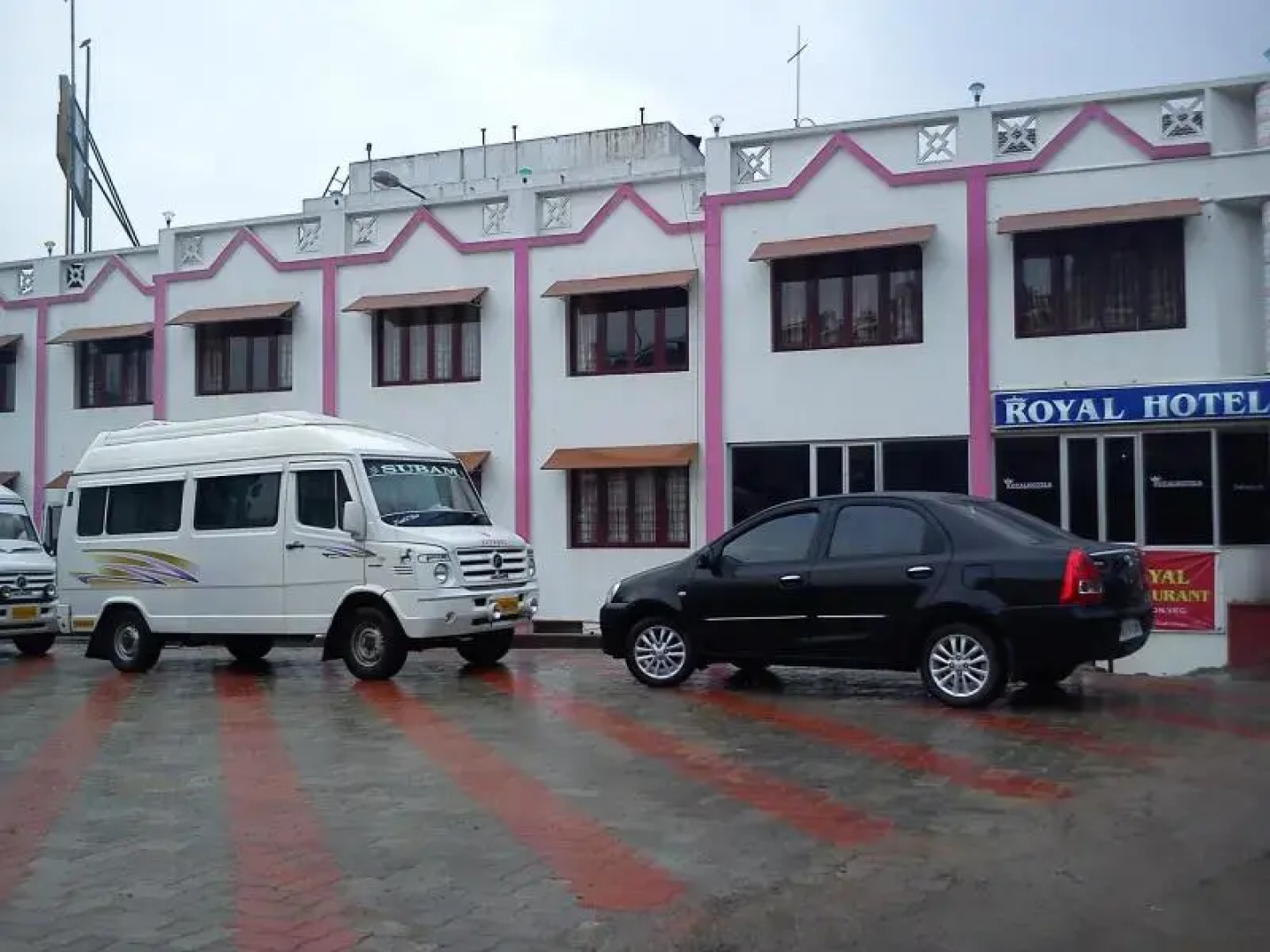 Royale Holidays Hotel