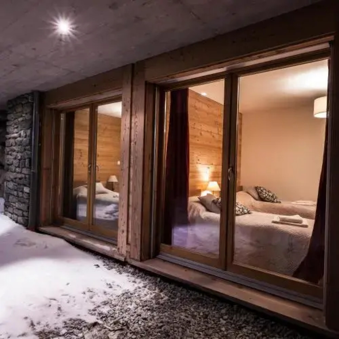 Swiss Alps Village Sarl