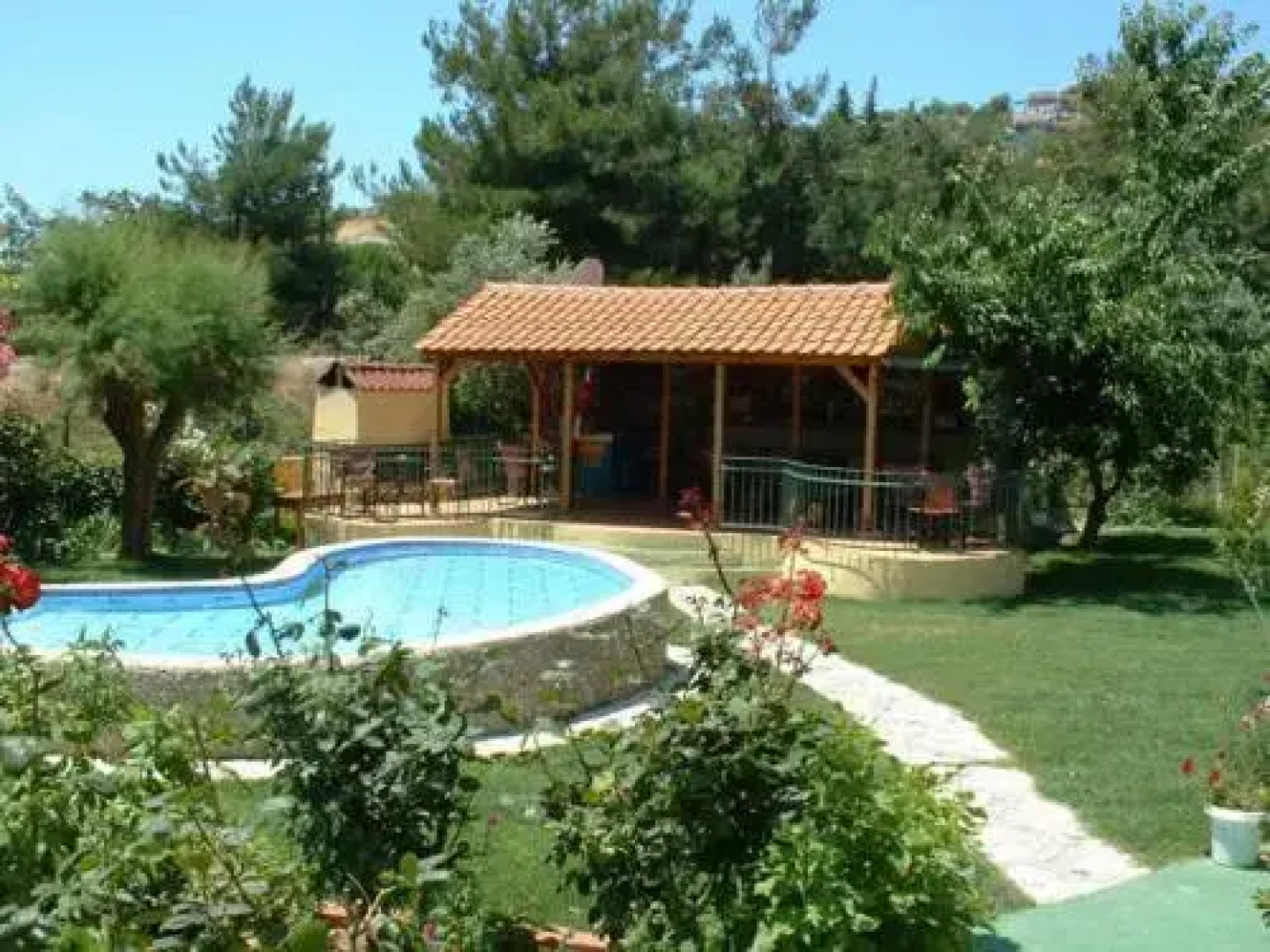 Zako Apartments
